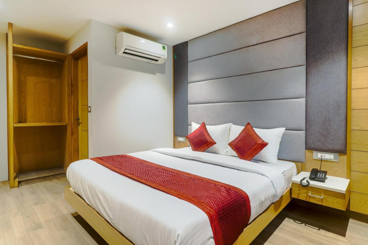 Hotel Bricks, Karol Bagh, New Delhi Exterior foto