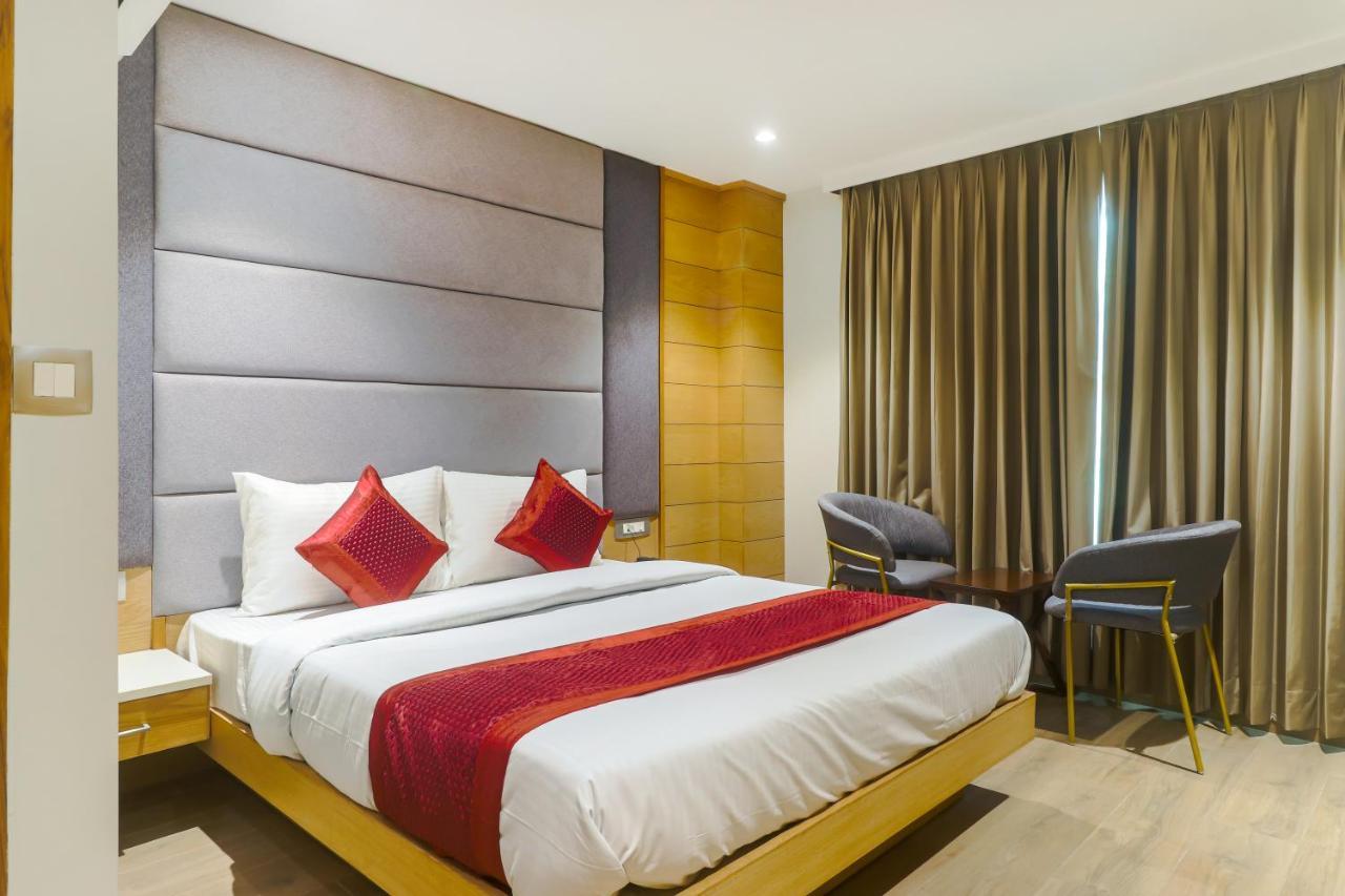 Hotel Bricks, Karol Bagh, New Delhi Exterior foto