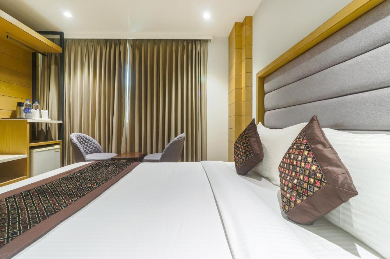 Hotel Bricks, Karol Bagh, New Delhi Exterior foto